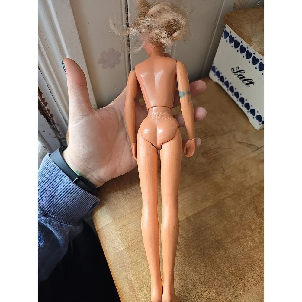 Vintage Kenner Darci Doll 1978 Barbie Lookalike Collectible Articulated Play